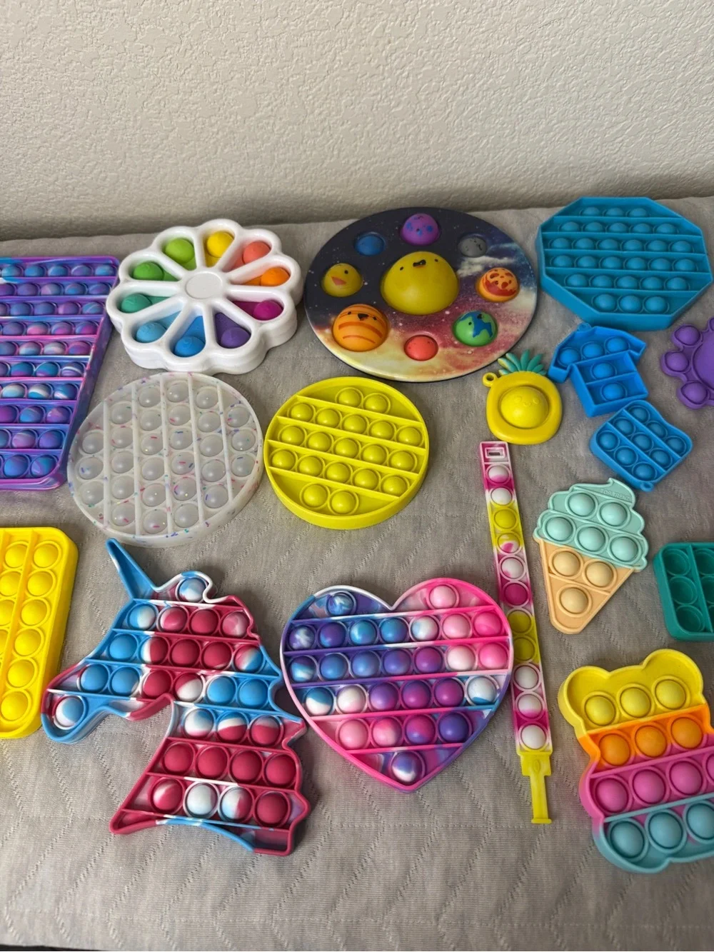 Assorted Kids Fidget Toy Set - Multicolor Pop-It & Sensory Toys